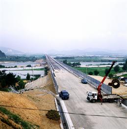 첨부 이미지: 20020704 낙동강교(경부고속)1