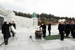 첨부 이미지: 20180214 취임 현충원 참배1