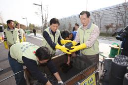 첨부 이미지: 091028 사랑의 연탄배달2