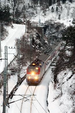 첨부 이미지: 20060208 쌍룡역 인근(태백선)