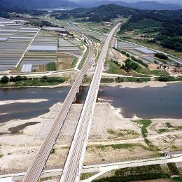 첨부 이미지: 20040531 금강교(경부고속)1